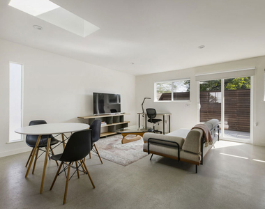907 Alegre Place - Photo Thumbnail 56