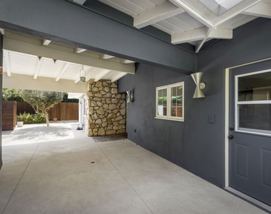 907 Alegre Place - Photo Thumbnail 10