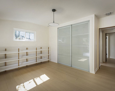 907 Alegre Place - Photo Thumbnail 40