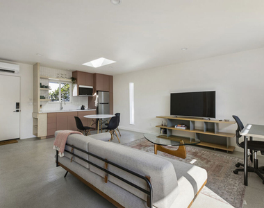 907 Alegre Place - Photo Thumbnail 54