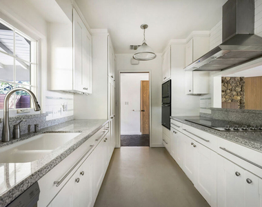 907 Alegre Place - Photo Thumbnail 27