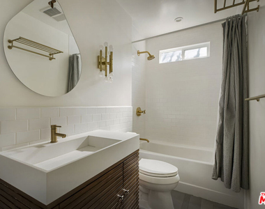 907 Alegre Place - Photo Thumbnail 42