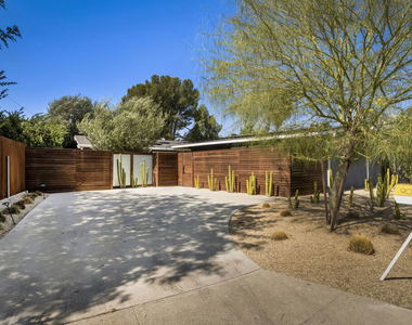 907 Alegre Place - Photo Thumbnail 2