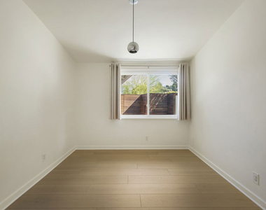 907 Alegre Place - Photo Thumbnail 43