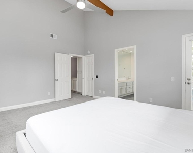 418 Summer View Circle - Photo Thumbnail 15
