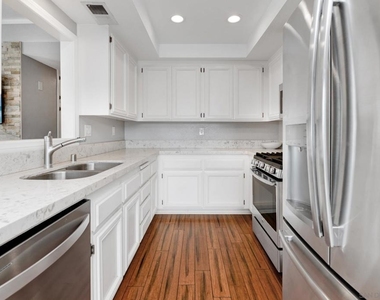 418 Summer View Circle - Photo Thumbnail 9