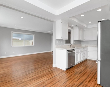 418 Summer View Circle - Photo Thumbnail 7