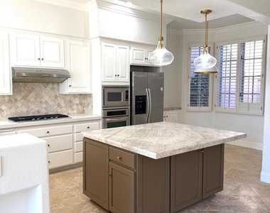 3774 Paseo Vista Famosa - Photo Thumbnail 1