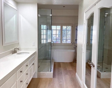 3774 Paseo Vista Famosa - Photo Thumbnail 13