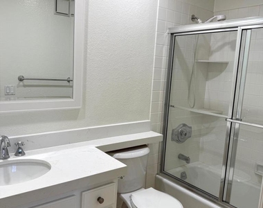 3774 Paseo Vista Famosa - Photo Thumbnail 19
