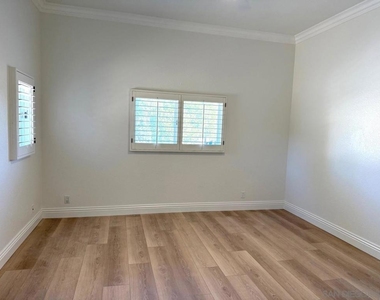 3774 Paseo Vista Famosa - Photo Thumbnail 20