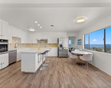 5995 La Jolla Corona - Photo Thumbnail 10