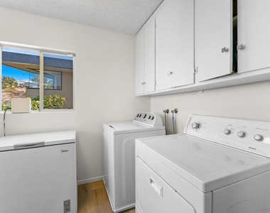 5995 La Jolla Corona - Photo Thumbnail 18