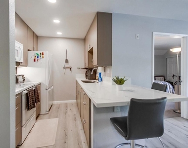 6111 Rancho Mission Road - Photo Thumbnail 5