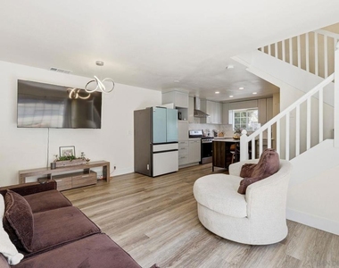 770 Eastshore Terrace - Photo Thumbnail 23