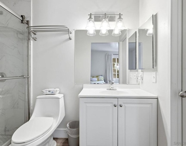 770 Eastshore Terrace - Photo Thumbnail 14