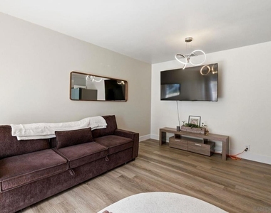 770 Eastshore Terrace - Photo Thumbnail 24