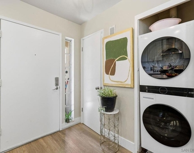 770 Eastshore Terrace - Photo Thumbnail 28