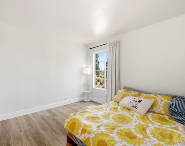 770 Eastshore Terrace - Photo Thumbnail 10