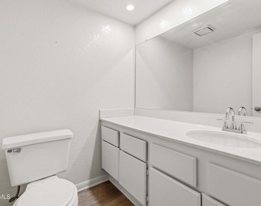 557 Canyon Vista Drive - Photo Thumbnail 13