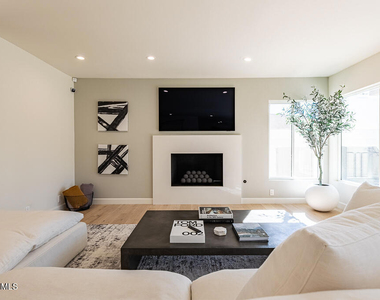 1725 Royal Saint George Drive - Photo Thumbnail 7