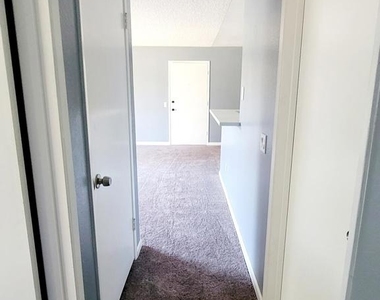 31200 Landau Boulevard - Photo Thumbnail 11