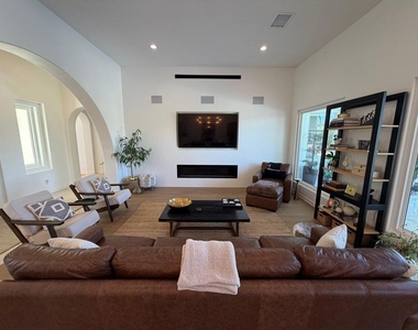 79690 Citrus - Photo Thumbnail 14