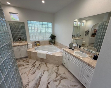 79690 Citrus - Photo Thumbnail 39