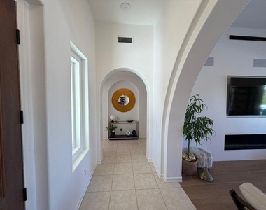 79690 Citrus - Photo Thumbnail 7