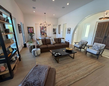 79690 Citrus - Photo Thumbnail 12