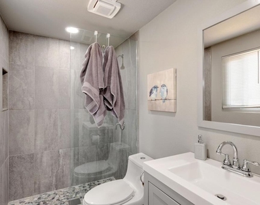 351 Augusta Drive - Photo Thumbnail 18