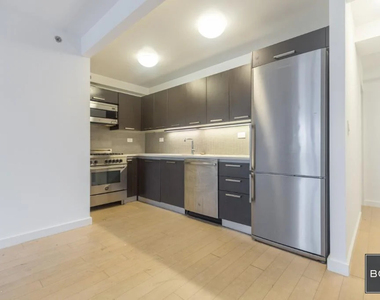 222 East 39th Street - Photo Thumbnail 7