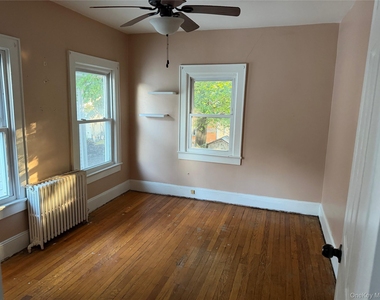 45 Center Street - Photo Thumbnail 8