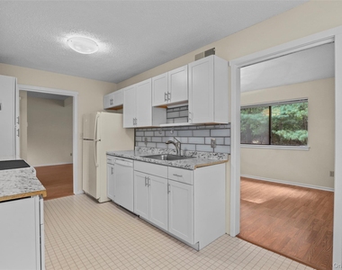 205 Heritage Hills - Photo Thumbnail 8