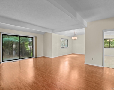 205 Heritage Hills - Photo Thumbnail 6