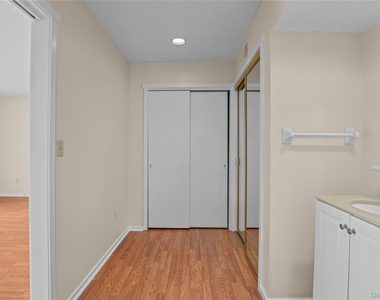205 Heritage Hills - Photo Thumbnail 11