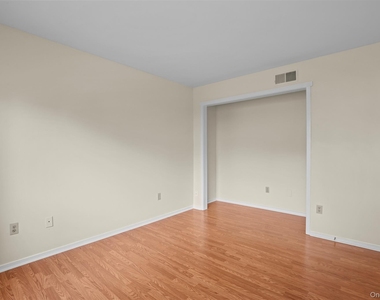 205 Heritage Hills - Photo Thumbnail 15