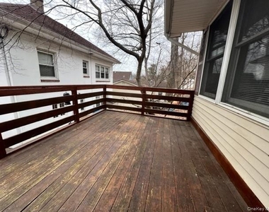 54 Sterling Road - Photo Thumbnail 15