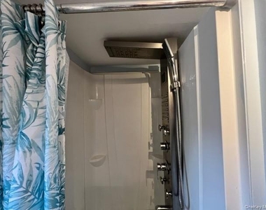54 Sterling Road - Photo Thumbnail 10