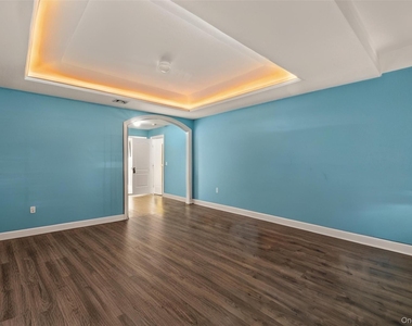 46 Garden City Street - Photo Thumbnail 10
