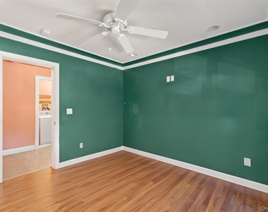 46 Garden City Street - Photo Thumbnail 13