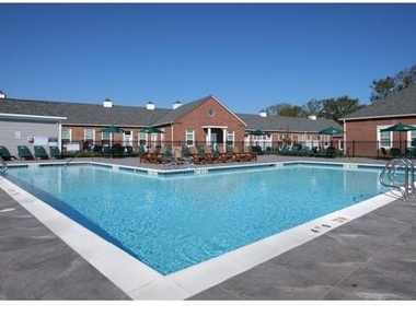 75 Circle Drive - Photo Thumbnail 2