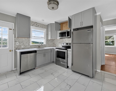 58 Prospect Avenue - Photo Thumbnail 12