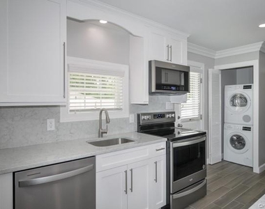 146 Montauk Highway - Photo Thumbnail 1