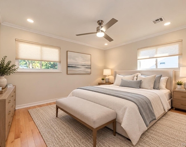 146 Saint Marks Place - Photo Thumbnail 8