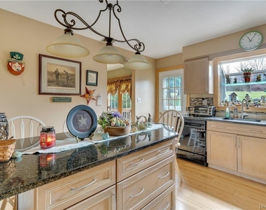 255 Prospect Road - Photo Thumbnail 10