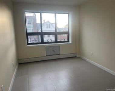 40-47 97 Street - Photo Thumbnail 1