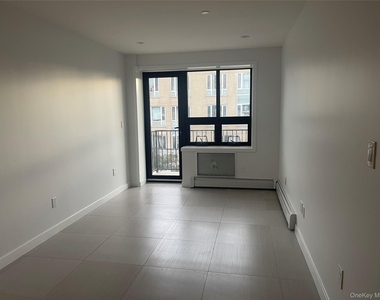 40-47 97 Street - Photo Thumbnail 4