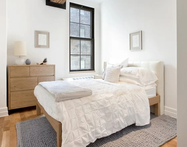 30 Washington Street - Photo Thumbnail 4