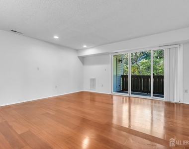 1719 Aspen Drive - Photo Thumbnail 11